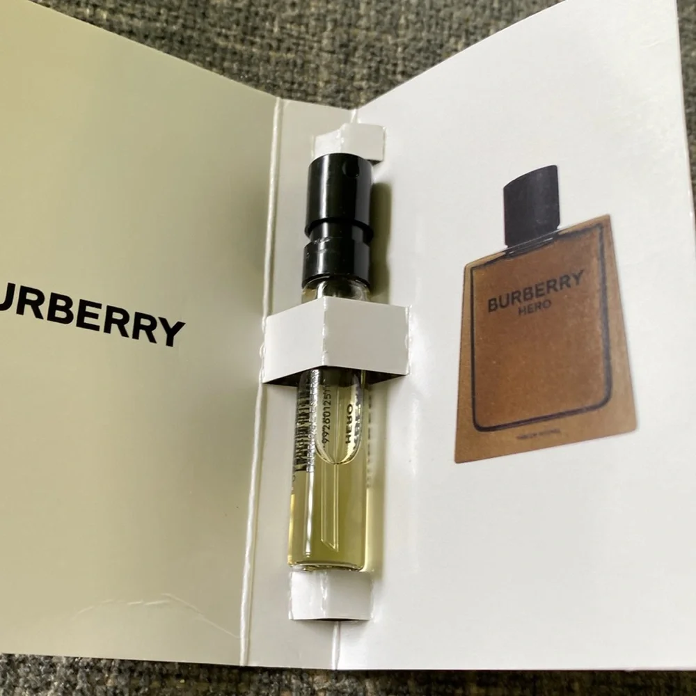 Burberry Hero Sample - Picture 3 of 5